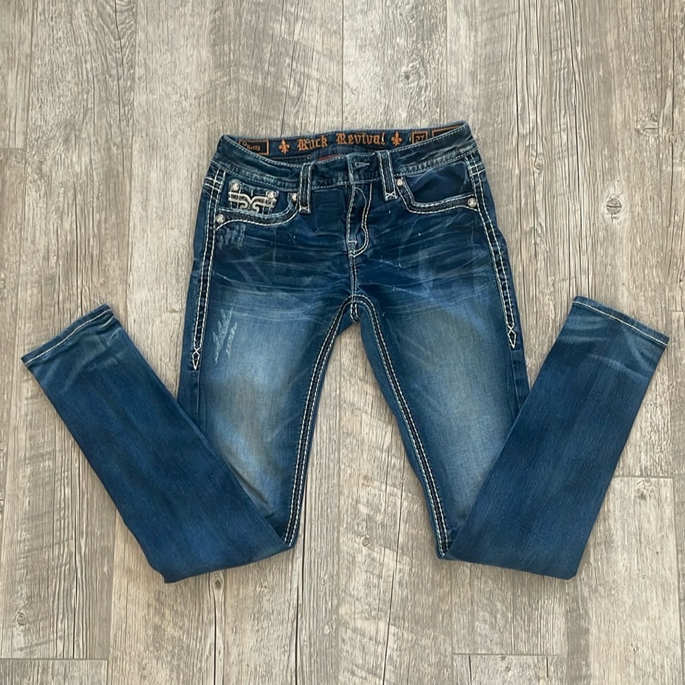 Rock Revival Women’s Betty Skinny Jeans